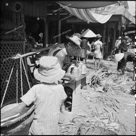 Saigon Echoppes Et Vendeurs Ambulants Autour Du Mar Flickr