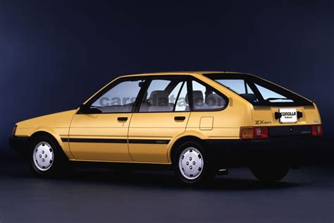 Toyota Corolla Liftback Images 2 Of 3