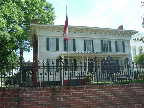 First White House of the Confederacy | Travelling around the World