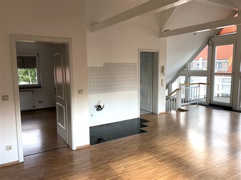 Schicke Zimmer Dachgeschoss Wohnung Mit Balkon In Heiligenstadt