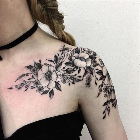 Floral Tattoo Artists Who Capture the Diverse Beauty of Blooms