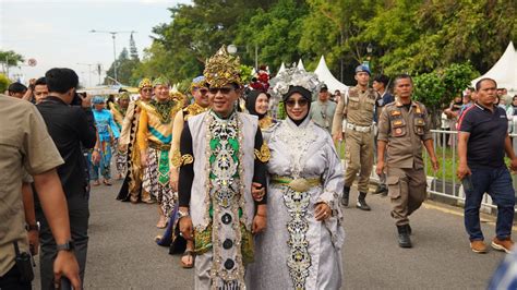 Semarak Karnaval Budaya Bedas 2024 Bupati Bandung Dadang Supriatna