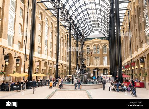 Hay's Galleria, London, UK Stock Photo: 69665657 - Alamy