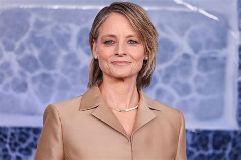 Jodie Foster Traumatic Gun Incident Led To Her Exit From Live Theater