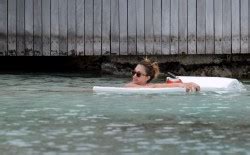 Jessica Alba Purple Bikini St Barts Mq Phun Org Forum