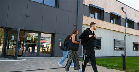 Photos Thionville La Vie Tudiante S Organise Sur Le Campus Saint