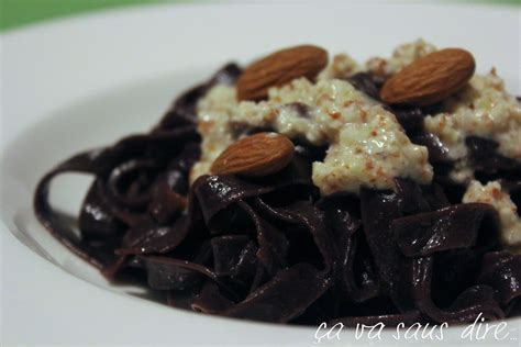 Tagliatelle Al Cacao Con Pesto Di Mandorle