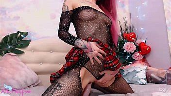 Perfect Babe Deepthroat Sex Toy And Riding On Dildo Webcam XVIDEOS