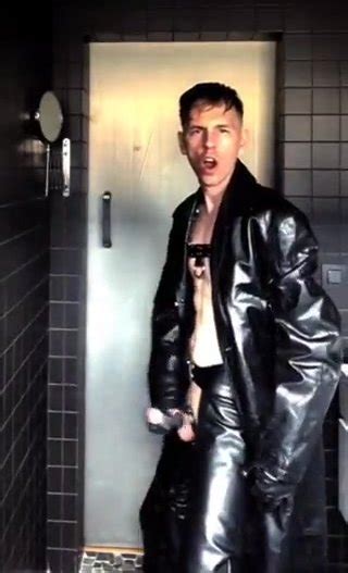 HOT Leather Guy ThisVid