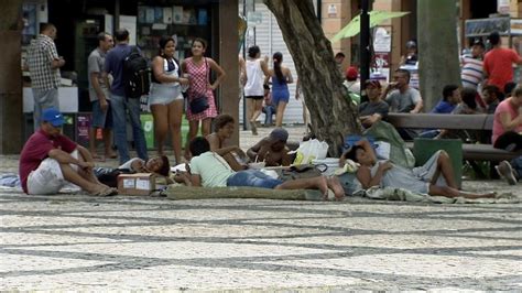 Moradores De Rua Em Fortaleza Buscam Alternativas Cursos