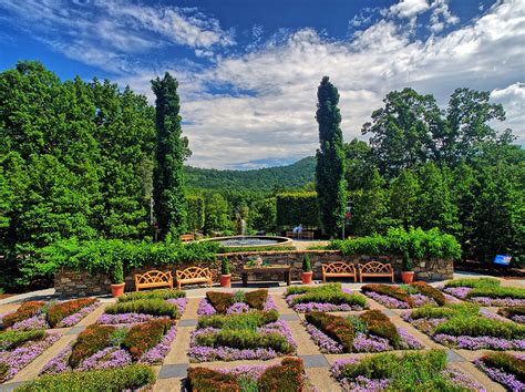 Trails And Gardens At The NC Arboretum - Lite Wallet Traveler