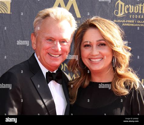 Pat sajak lesly brown sajak hi-res stock photography and images - Alamy