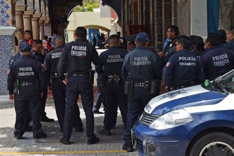 Paran policías de Tehuacán por falta de pagos