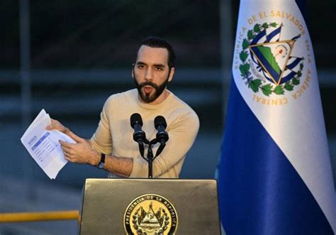 Nayib Bukele se postula para la reelección en El Salvador