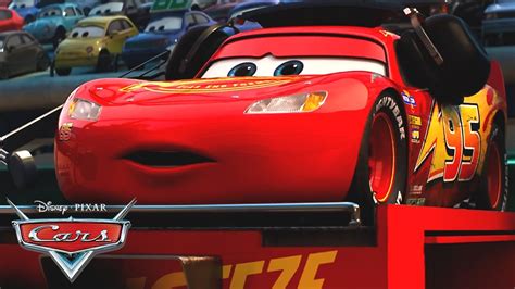 Primera Carrera De Rayo Mcqueen Pixar Cars Off