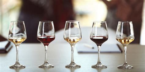 How to Host Your Own Wine Tasting - WineCoolerDirect.com