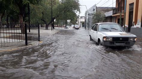 Recomiendan Transitar Con Precaución Por La Lluvia