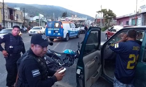 Aparatoso Choque Entre Camioneta Y Motocicleta En Bulevar De Tecamachalco