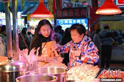 “蜕变”后珠海夏湾夜市：”让“生活气息”更有秩序感腾讯新闻