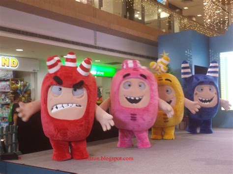 Somewhere in Singapore Blog: Christmas with the Oddbods @ West Coast Plaza