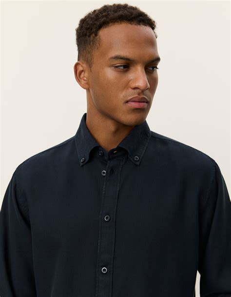 Lee london makes a huge splash at the latest fashion week 28