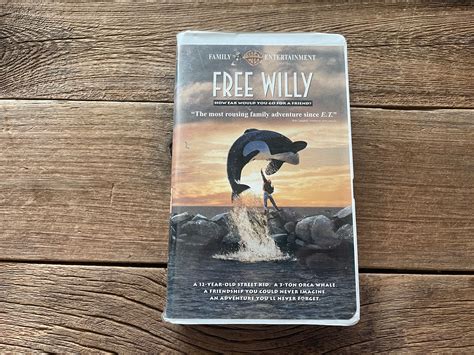 Free Willy Vintage VHS Movie // 1993 Warner Bros Family - Etsy