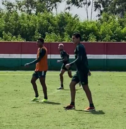 Maestro Em Campo Ganso Treina O Fluminense Veja O V Deo