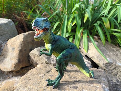 T-Rex Model - Green – ROARR! STORE