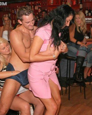 Cfnm Male Strippers Porn Pictures Xxx Photos Sex Images Pictoa