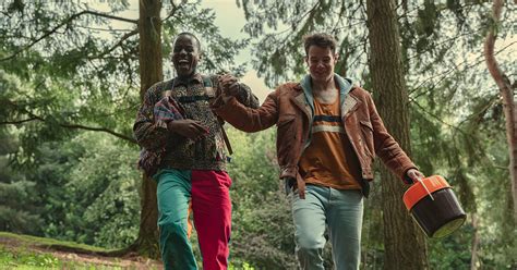 Novas Fotos De Sex Education Entrega Eric E Adam Juntos E Otis De Novo Visual Purebreak