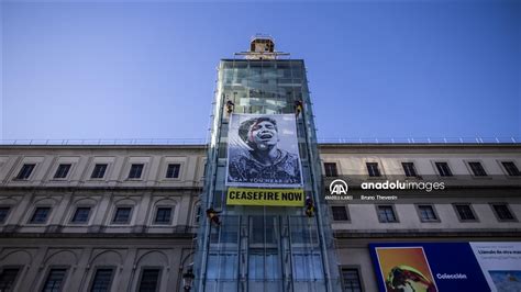 Greenpeace Reina Sofia Müzesi ndeki Filistin e destek eyleminde AA