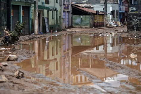 Chuvas Em Minas Gerais Deixam 44 Mortos E Milhares De Desabrigados E