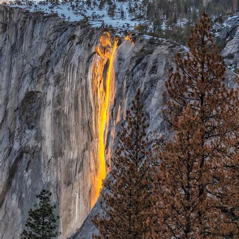 “Firefall” at Horsetail Waterfall in Yosemite National Park | Unusual ...