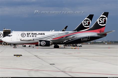 B 2956 SF Airlines Boeing 737 33A SF Photo By Brother Hua ID 1577485