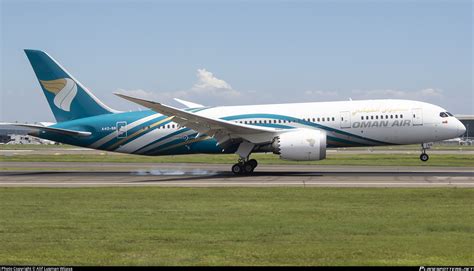 A O Sb Oman Air Boeing Dreamliner Photo By Alif Luqman Wijaya