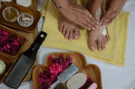 How To Do A Pedicure At Home Pedicure At Home Diy Pedicure Manicure