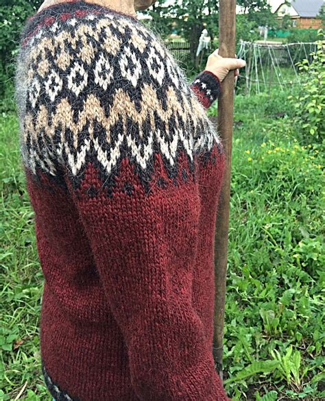 Made To Order Icelandic Wool Sweater Lopapeysa Riddari Etsy