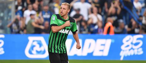 Sassuolo CEO Strongly Hints That Manchester United Target David