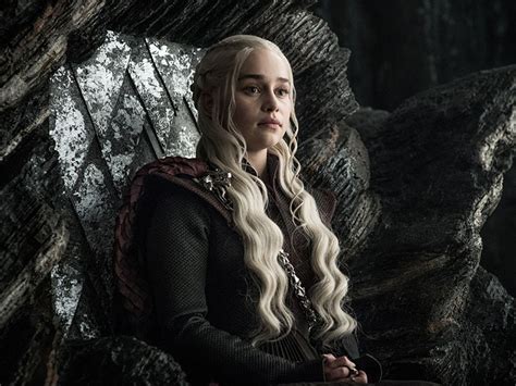 Game Of Thrones Author Says Tv Show Made Daenerys Scene Worse