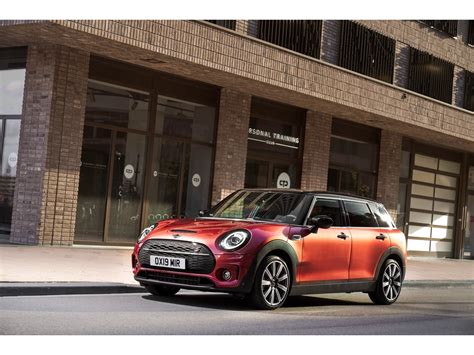 2023 MINI Cooper Clubman: 256 Exterior Photos | U.S. News