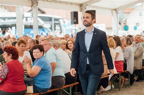 Tonin Na Evropskem Taboru NSi Prebivalci Evrope Imamo Pravico Da