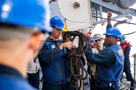 Dvids Images Uss Robert Smalls Cg Conduct Ras With Usns Carl