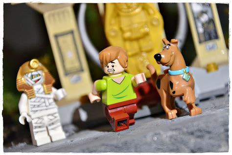 LEGO Scooby Doo Mystery Machine and Mummy Museum Mystery sets