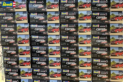 Modellbahn Kramm Revell 05666 1 24 Geschenkset 35 Jahre VW Corrado