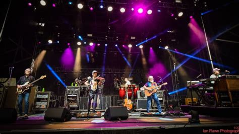 Ccr Sci John Fogerty To Team With The String Cheese Incident At Red