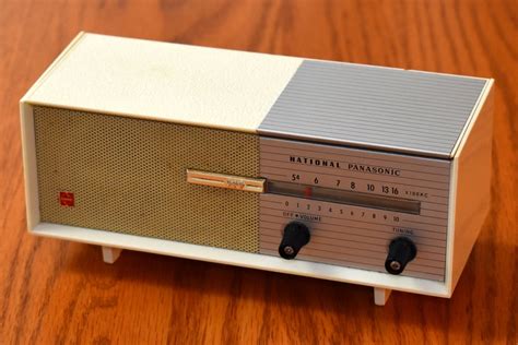 Vintage National Panasonic Table Top Transistor Radio Mod Flickr