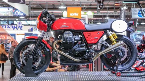 Eicma Novit Moto Guzzi V Tt E La V Da Trofeo