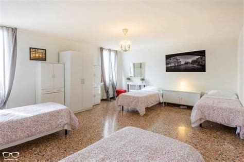 3 BEST Hostels in Venice 2024 (Hidden Gems + Map)