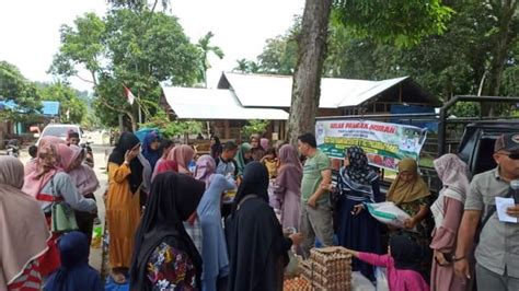 Dinas Ketahanan Pangan Pasbar Gelar Pasar Murah Di Serbu Warga