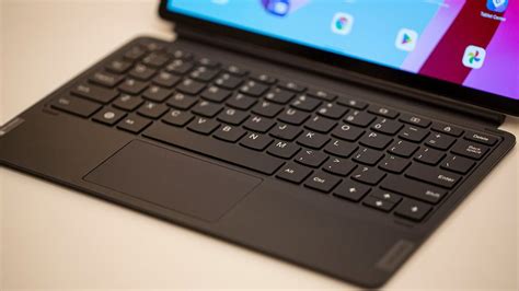 Lenovo Tab P11 Pro hands-on: 120% more powerful!